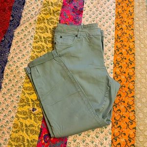 Kut from the Kloth Mint jeans. Women’s size 18W